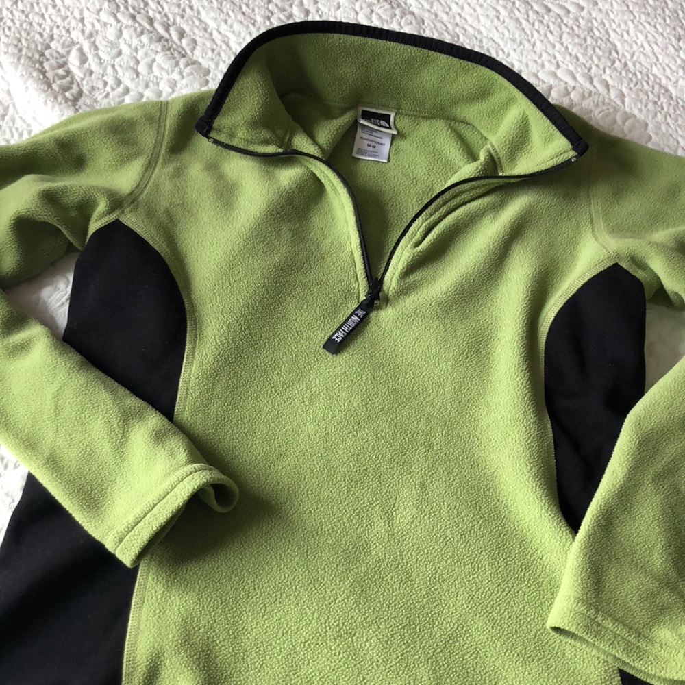 Green and black lightweight 3/4 zip fleece
